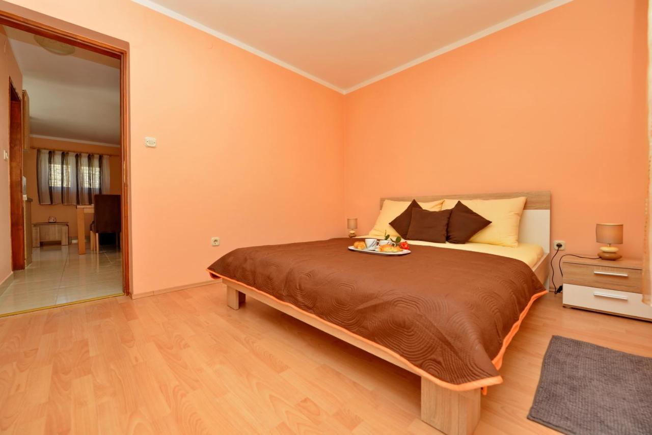 Apartment Kokic Pridraga Bagian luar foto