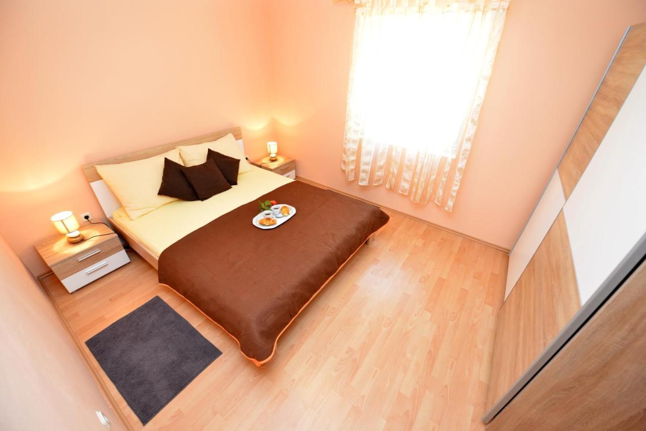 Apartment Kokic Pridraga Bagian luar foto